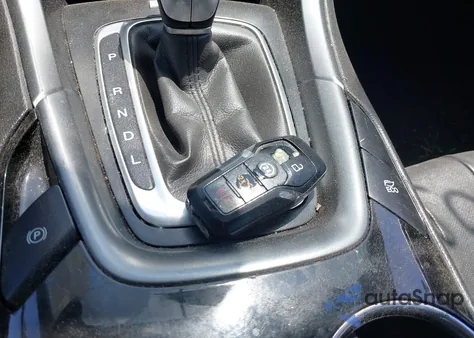 2016 Ford Fusion Hybrid Titanium from USA, damaged, VIN 3FA6P0RUXGR281509